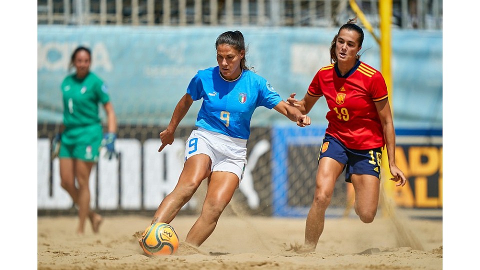 La Selección Española Femenina de Fútbol Playa.