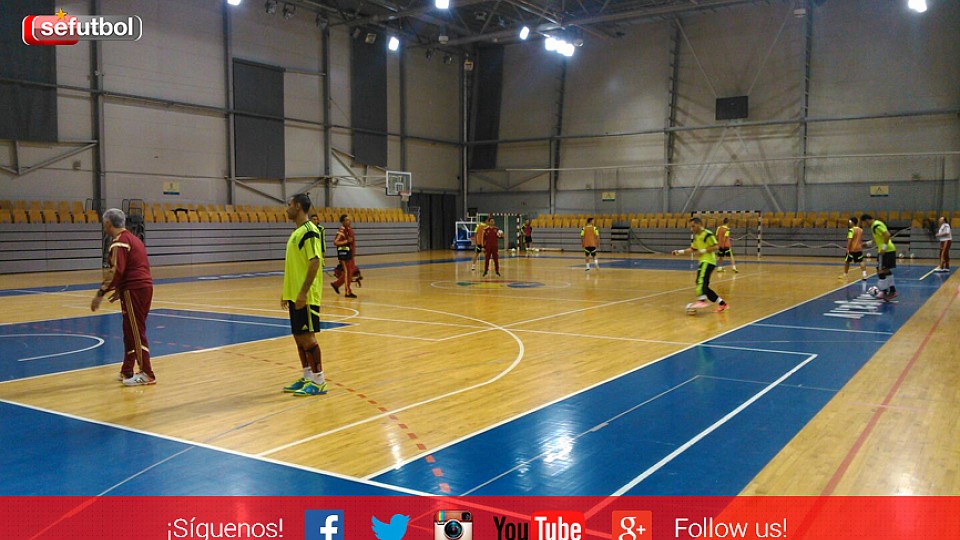 Los jugadores de la Selección Española de Fútbol Sala se entrenan en Riga