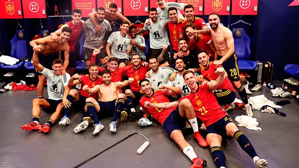Los jugadores de la Selección Española festejan su triunfo en Málaga