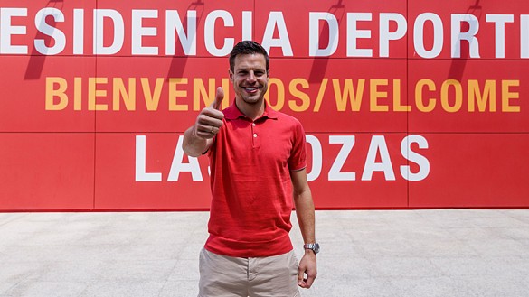 César Azpilicueta a su llegada a la Ciudad del Fútbol de Las Rozas