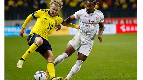 Momento del partido entre Suecia y España disputado en Solna